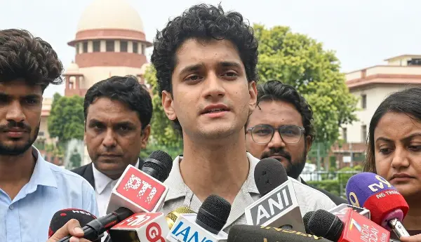 दिल्ली पुलिस पर सौरव दास के आरोप, प्रदर्शनकारियों को ‘एंटी-नेशनल’ कहानी से जोड़ने का दावा