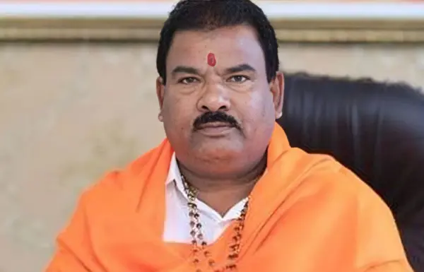 किसानों पर बयान से संजय गायकवाड घिरे