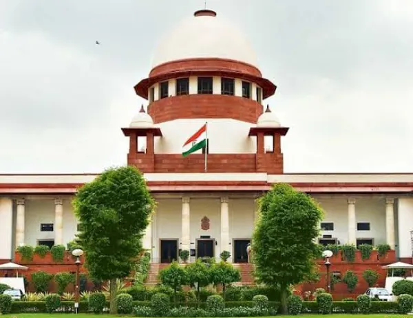 विजय के भाषण पर रोक लगाने से कोर्ट का इनकार