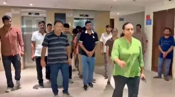 साइबर गैंग का भंडाफोड़, 8 आरोपी हिरासत में
