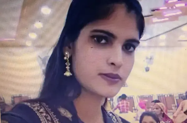 प्रेमी ने जहर का इंजेक्शन लगाकर ली जान