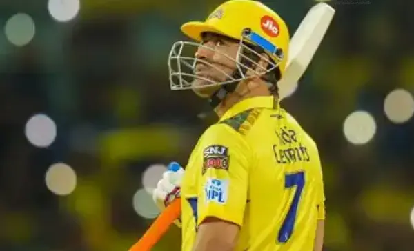 बोले- ‘माही को IPL 2027 खेलना ही होगा’