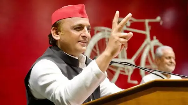 सितंबर से निकलेगी अखिलेश की PDA रथयात्रा