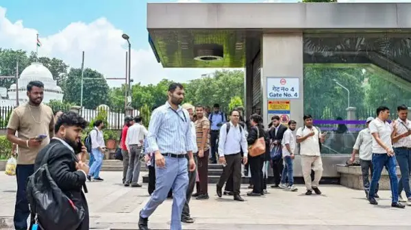 दिल्ली मेट्रो यात्रियों को बड़ी राहत, सभी स्टेशन चालू